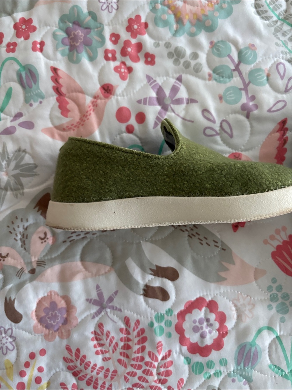 ALLBIRDS wool Kids Slip-On Sneakers in Olive Green - Picture 4 of 9